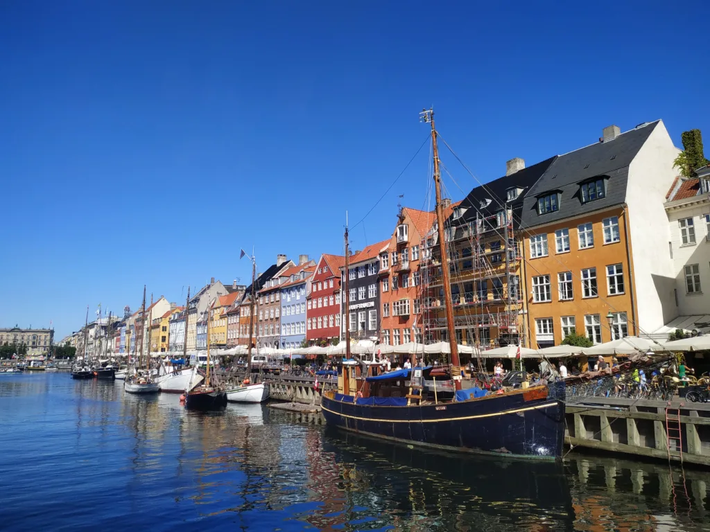 Quartier Nyhavn, Copenhague. Photo @carnetdevan.