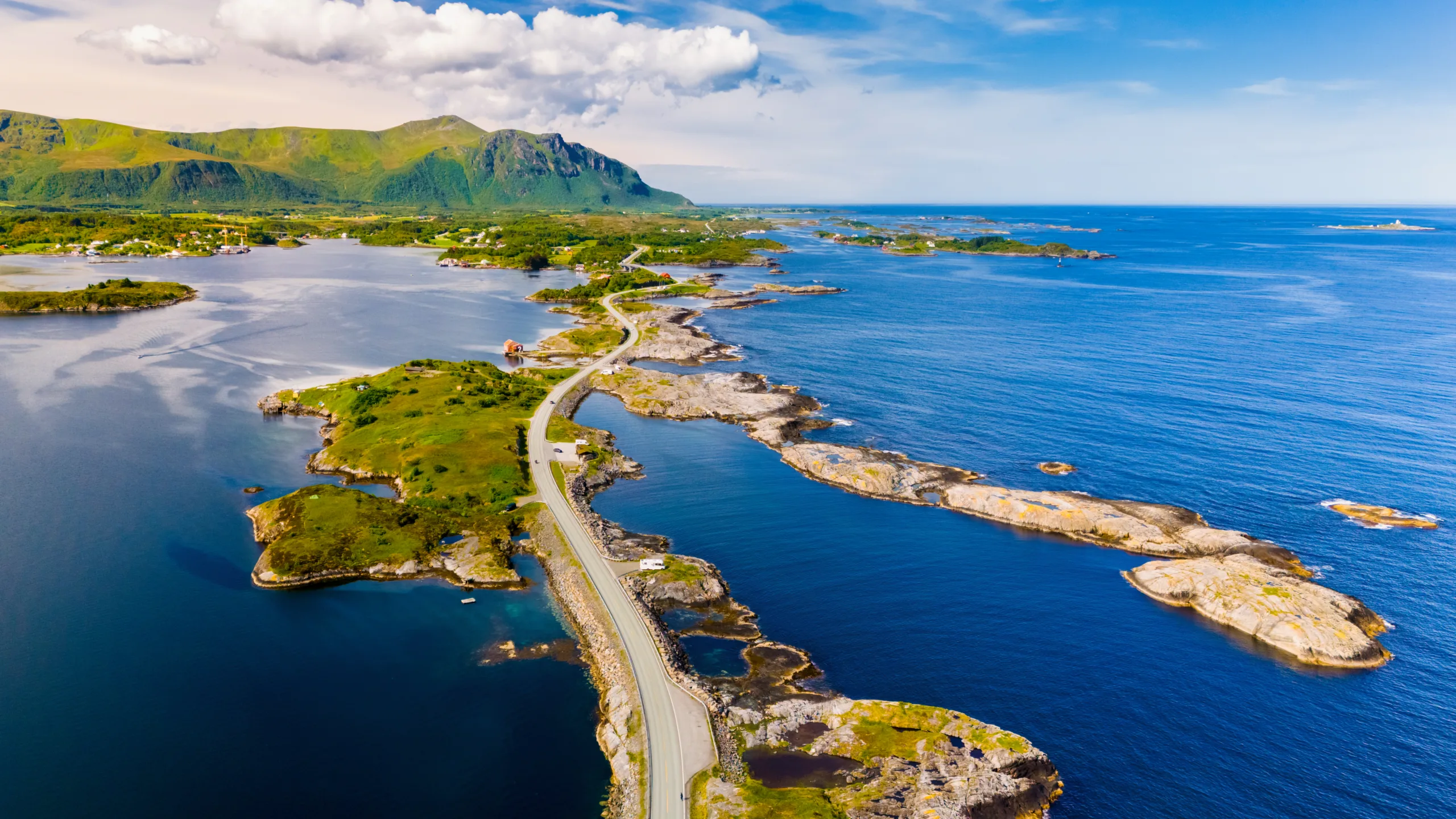 Lire la suite à propos de l’article Road trip Norvège en van, tout ce qu’il faut savoir.