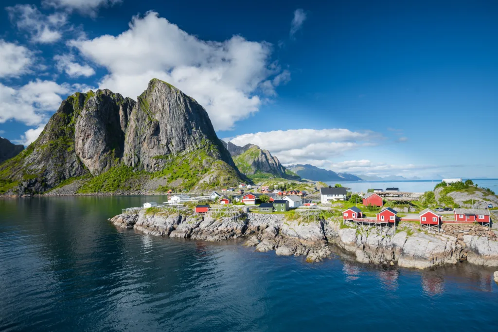 Beau paysage dans les îles Lofoten en été, Norvège