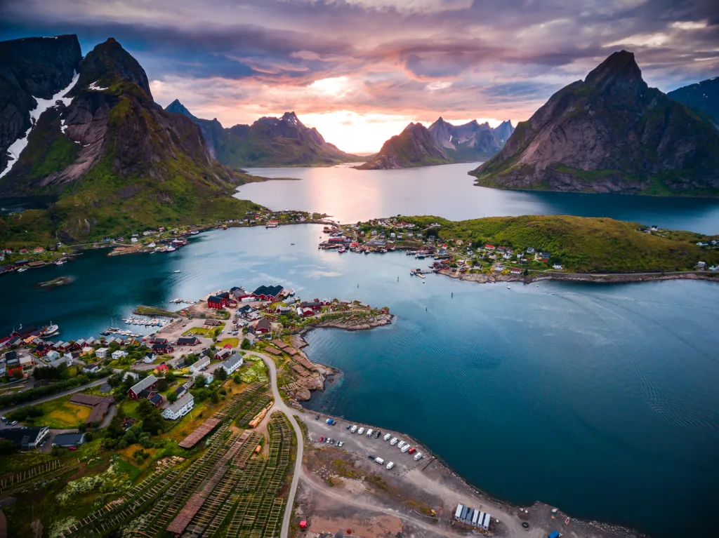 Îles de l'archipel des Lofoten.